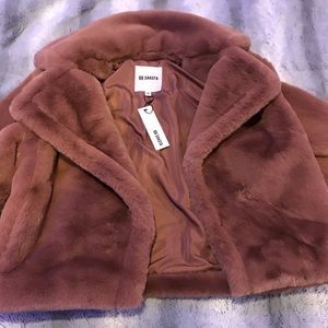 SOLD‼️BB Dakota fur jacket